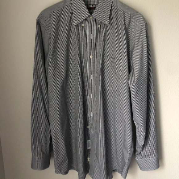 Men's Kirkland Signature Button Down Shirt - Picture 1 of 4